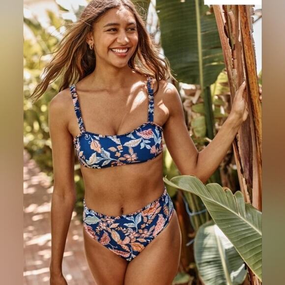Summersalt BLUE CARIBBEAN MINI RUFFLE SOFT OASIS BIKINI TOP, SIZE 2 - Picture 1 of 6